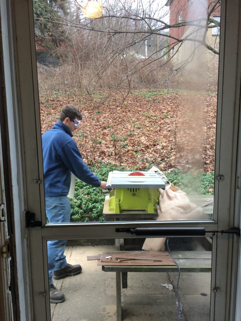 Using Table Saw to Cut Laminate