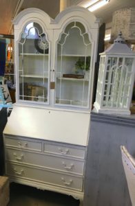 white farmhouse kitchen hutch