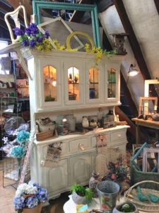 white farmhouse kitchen hutch