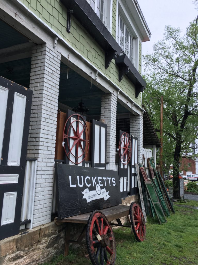 Old Lucketts Store